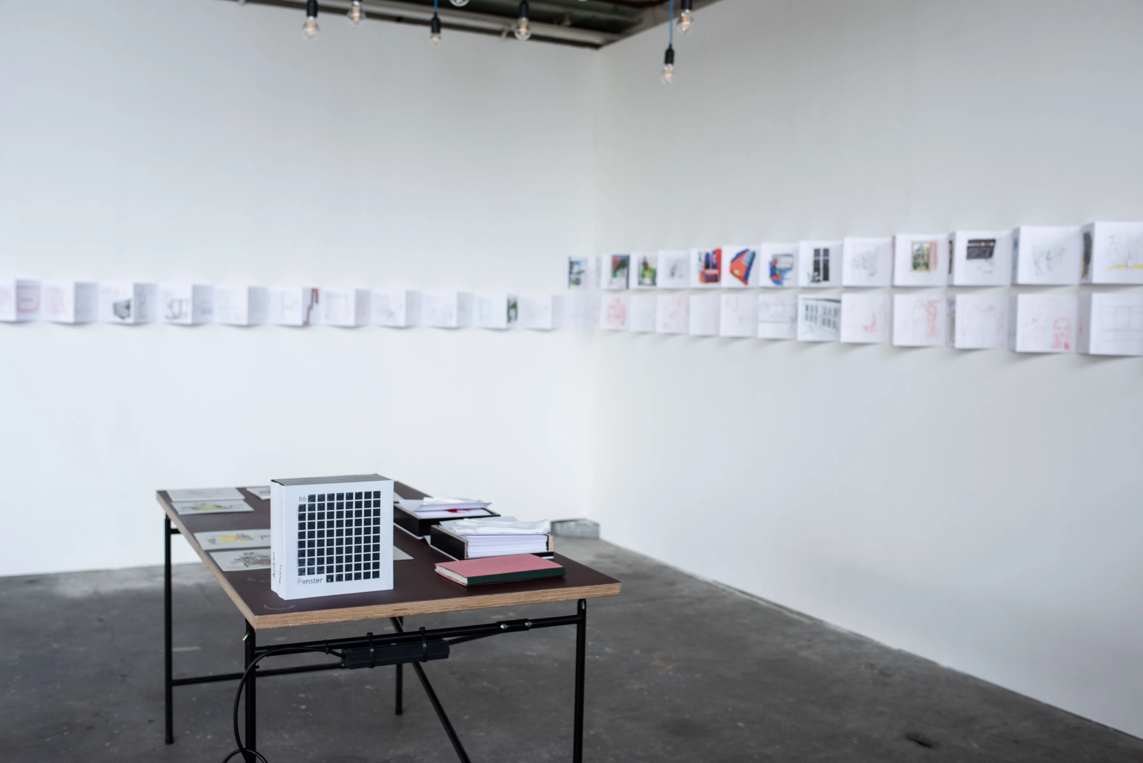 Ausstellung – 86 Fenster